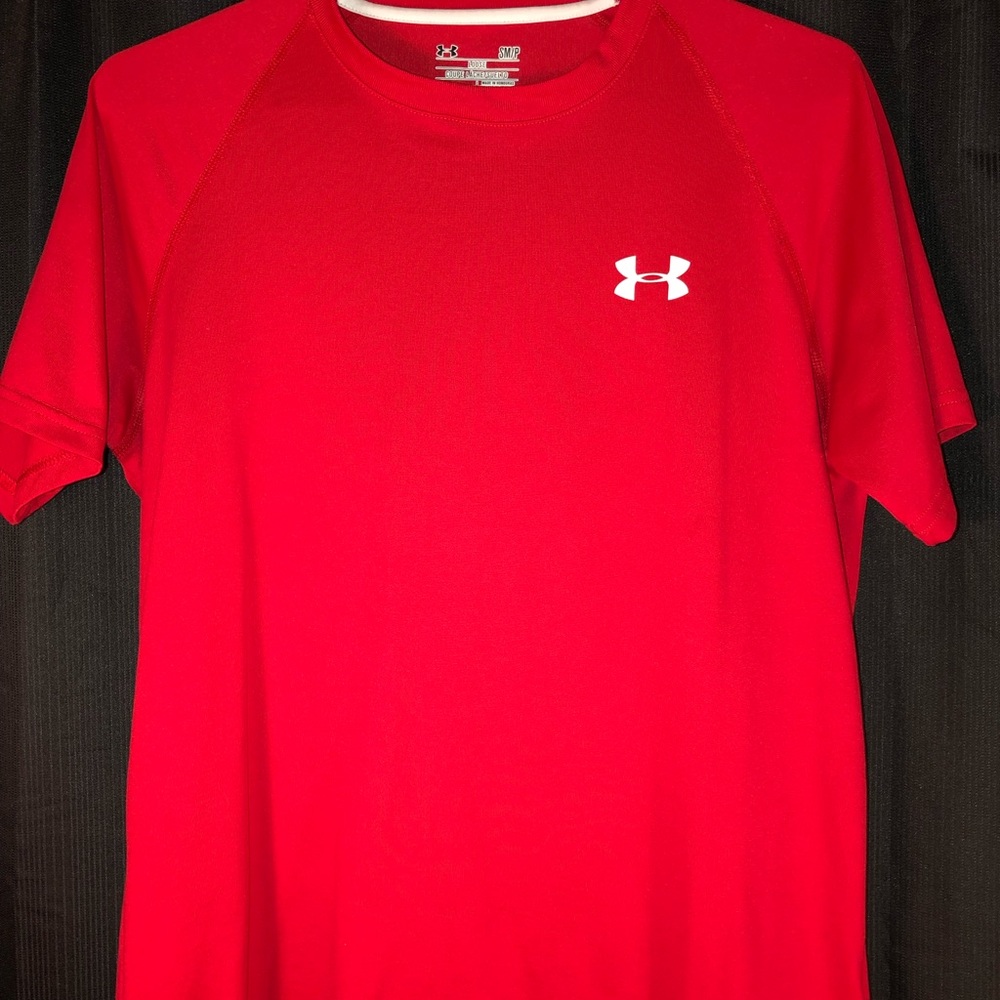 Under Armour Tshirt